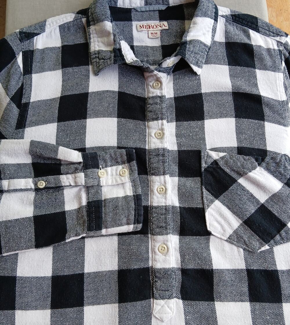 Merona Buffalo Plaid Henley Flannel Shirt Medium cotton long sleeve pullover